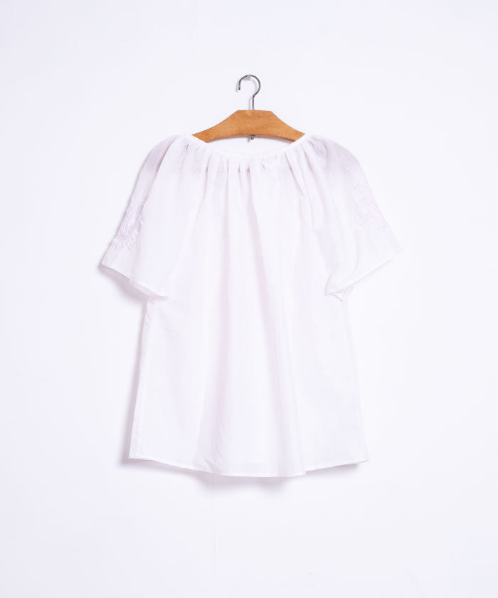 VINTAGE HUNGARIAN EMBROIDERED SHORT SLEEVE BLOUSE - 3 - A'r139 Kamakura