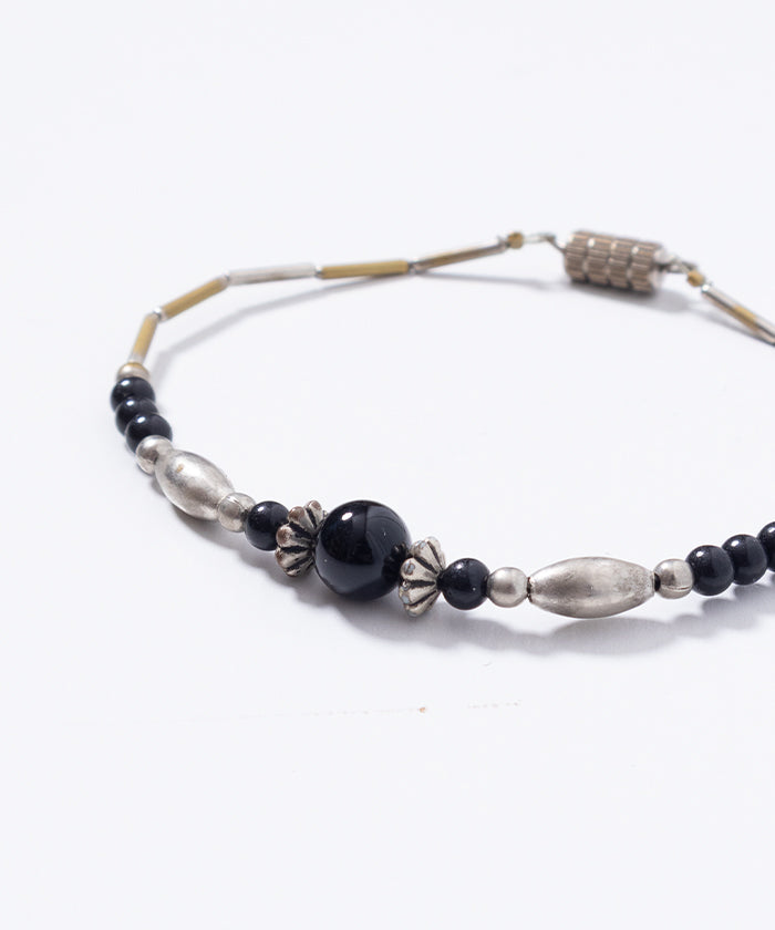 VINTAGE NAVAJO BEADED BRACELET