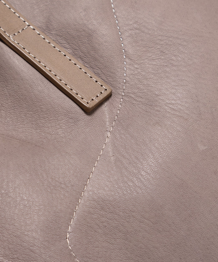 【HAAL】PRIMITIVE TOTE BAG DEER - GRAY / ハール プリミティブトートバッグ ディアスキン グレー 2025AW 2025秋冬 正規取扱店 レザーバッグ レザートートバッグ 神奈川 鎌倉 オンラインショップ 通販