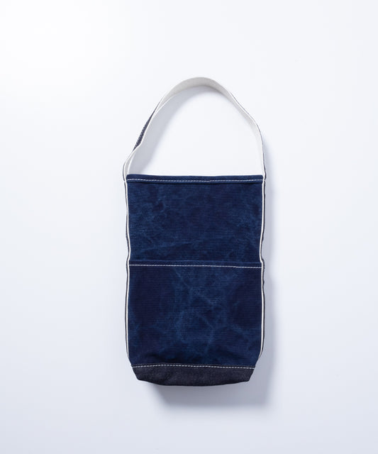 【OUTIL】SAC MOUCHARD BOUTEILLE - INDIGO / INDIGO / ウティ インディゴ染め キャンバス バッグ 2025SS 2025春夏 新作 正規取扱店 神奈川 鎌倉 通販 オンラインショップ