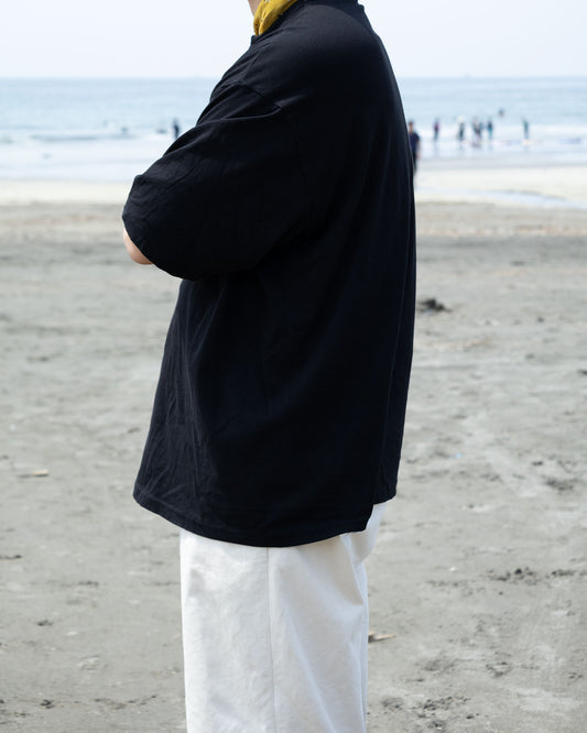 【INTÉRIM】HYPER BIG BINDER NECK TUBE POCKET TEE - BLACK / インテリム シーアイランド コットン ポケットTシャツ ブラック 2026ss 2026春夏 正規取扱店 神奈川 鎌倉 アルザック鎌倉 オンラインショップ 通販