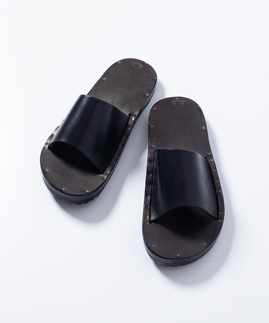 【Jutta Neumann 】/ SIMONE - BLACK /ユッタニューマン シモーネ ブラック レザーサンダル アメリカ製 正規取扱店 神奈川 鎌倉市 湘南 通販 オンラインショップ