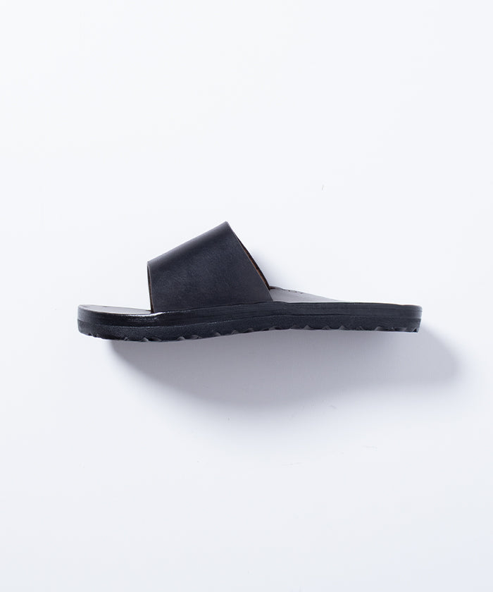 【Jutta Neumann 】/ SIMONE - BLACK /ユッタニューマン シモーネ ブラック レザーサンダル アメリカ製 正規取扱店 神奈川 鎌倉市 湘南 通販 オンラインショップ