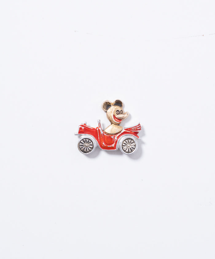 VINTAGE SOVIET PIN - 39