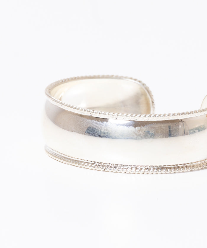 【INTÉRIM】TAXCO SILVER ROUND TRIM BANGLE / インテリム タスコシルバー ラウンド トリム バングル 2025AW 2025秋冬 正規取扱店 神奈川 鎌倉 オンラインショップ 通販