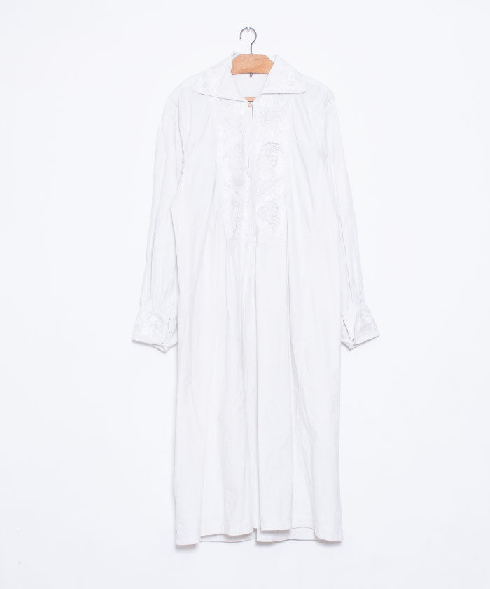 ANTIQUE ROMANIAN COTTON DRESS - A'r139 Kamakura