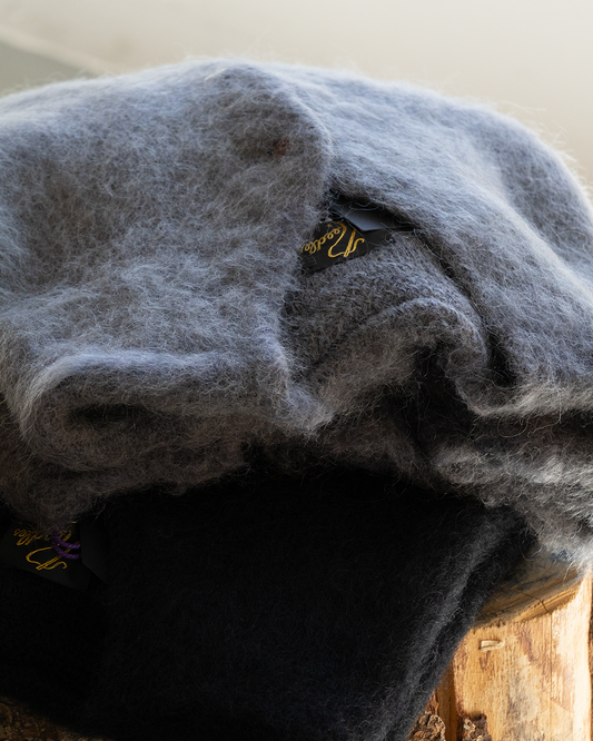 Needles | 独特のカラーリングとぬくもりある表情が魅力の“MOHAIR CARDIGAN”