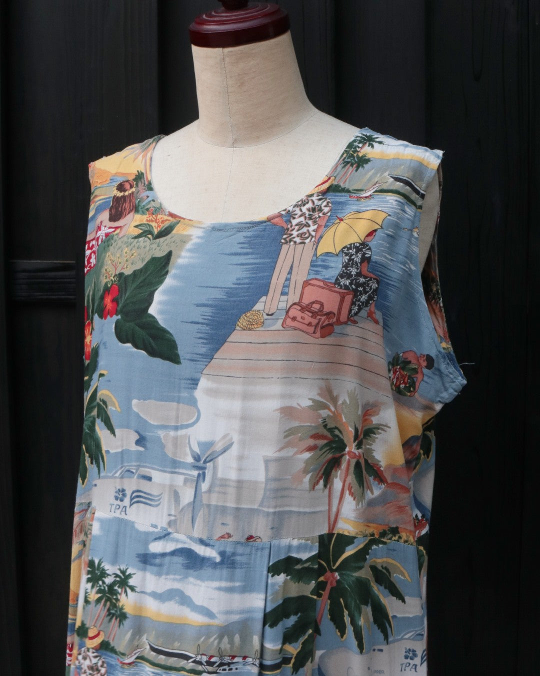 1980's REYN SPOONER HAWAIIAN SLEEVELESS DRESS