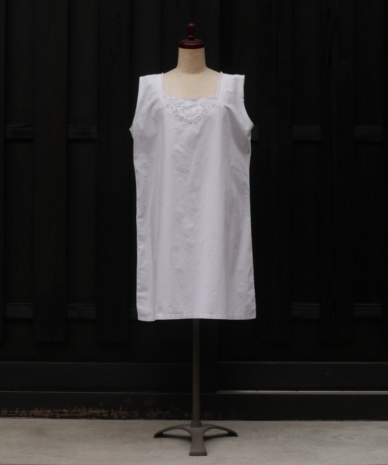 FRENCH ANTIQUE COTTON SLEEVELESS NIGHTDRESS - A'r139 Kamakura