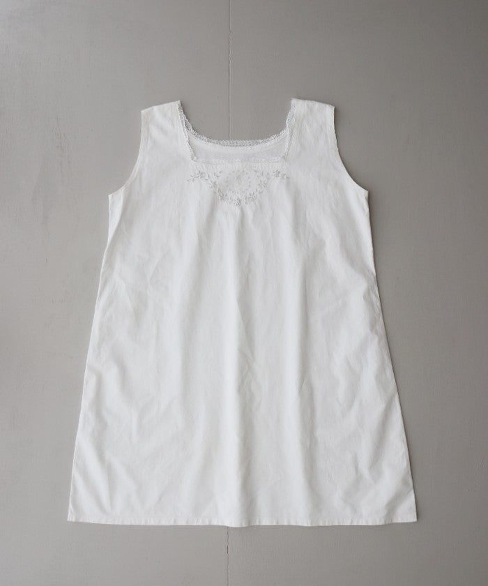 FRENCH ANTIQUE COTTON SLEEVELESS NIGHTDRESS - A'r139 Kamakura