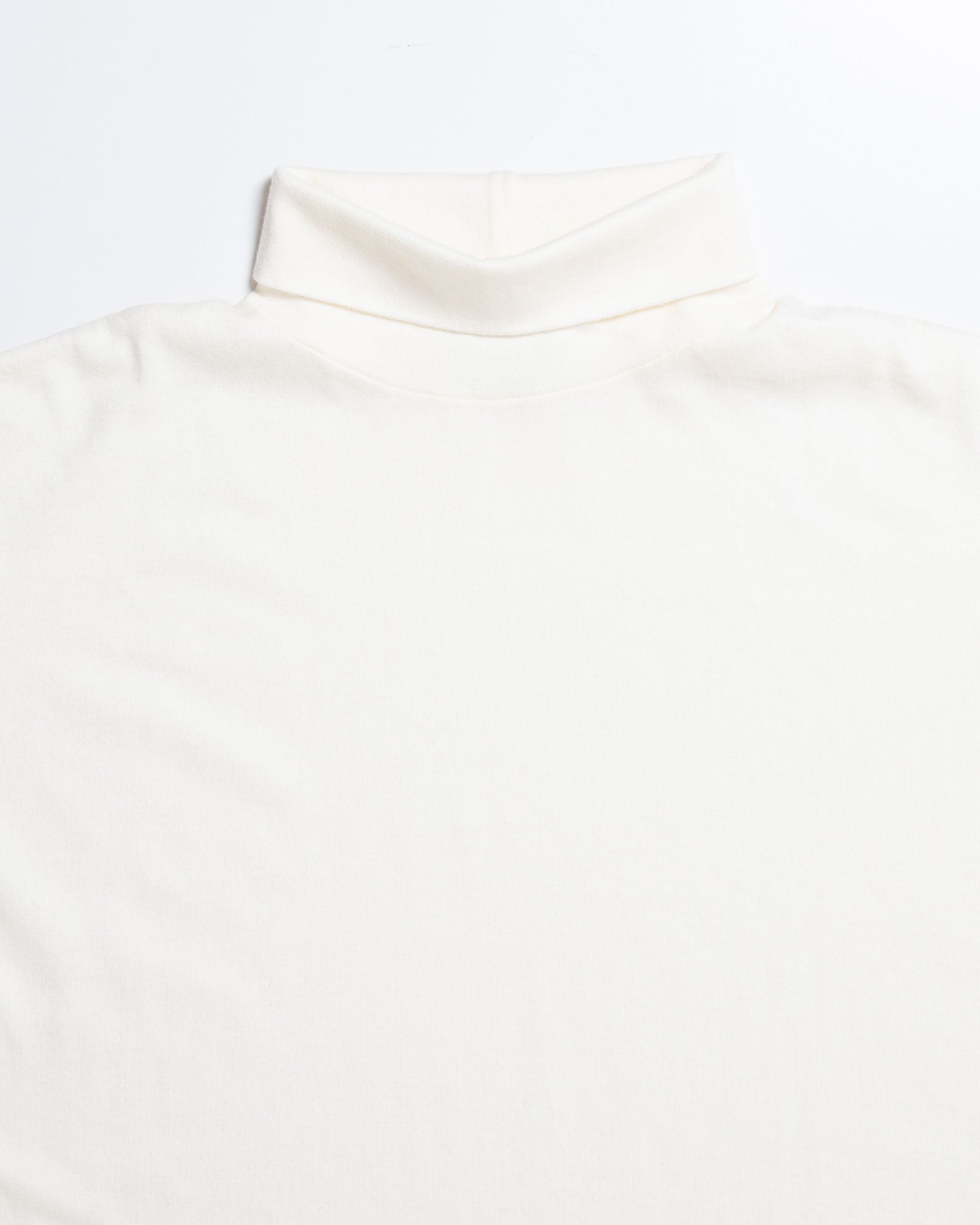 【HERILL】COTTONCASHMERE TURTLENECKS - OFFWHITE | ヘリル コットンカシミヤ タートルネック カットソー 2026aw 2026秋冬 正規取扱店 神奈川 鎌倉 ARZACH KAMAKURA オンラインショップ 通販