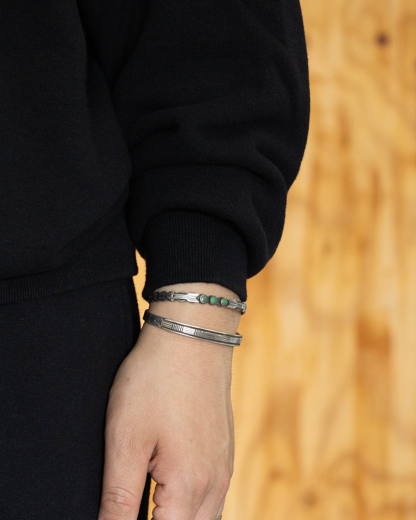 CREWNECK SWEATSHIRTS - BLACK