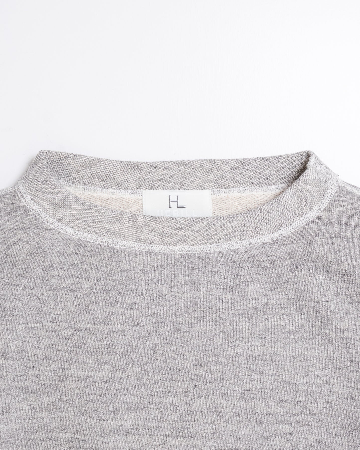 【HERILL】CREWNECK SWEATSHIRTS - TOPGRAY / ヘリル クルーネック スウェットシャツ メンズ レディース 2026aw 2026秋冬 正規取扱店 神奈川 鎌倉 ARZACH KAMAKURA オンラインショップ 通販