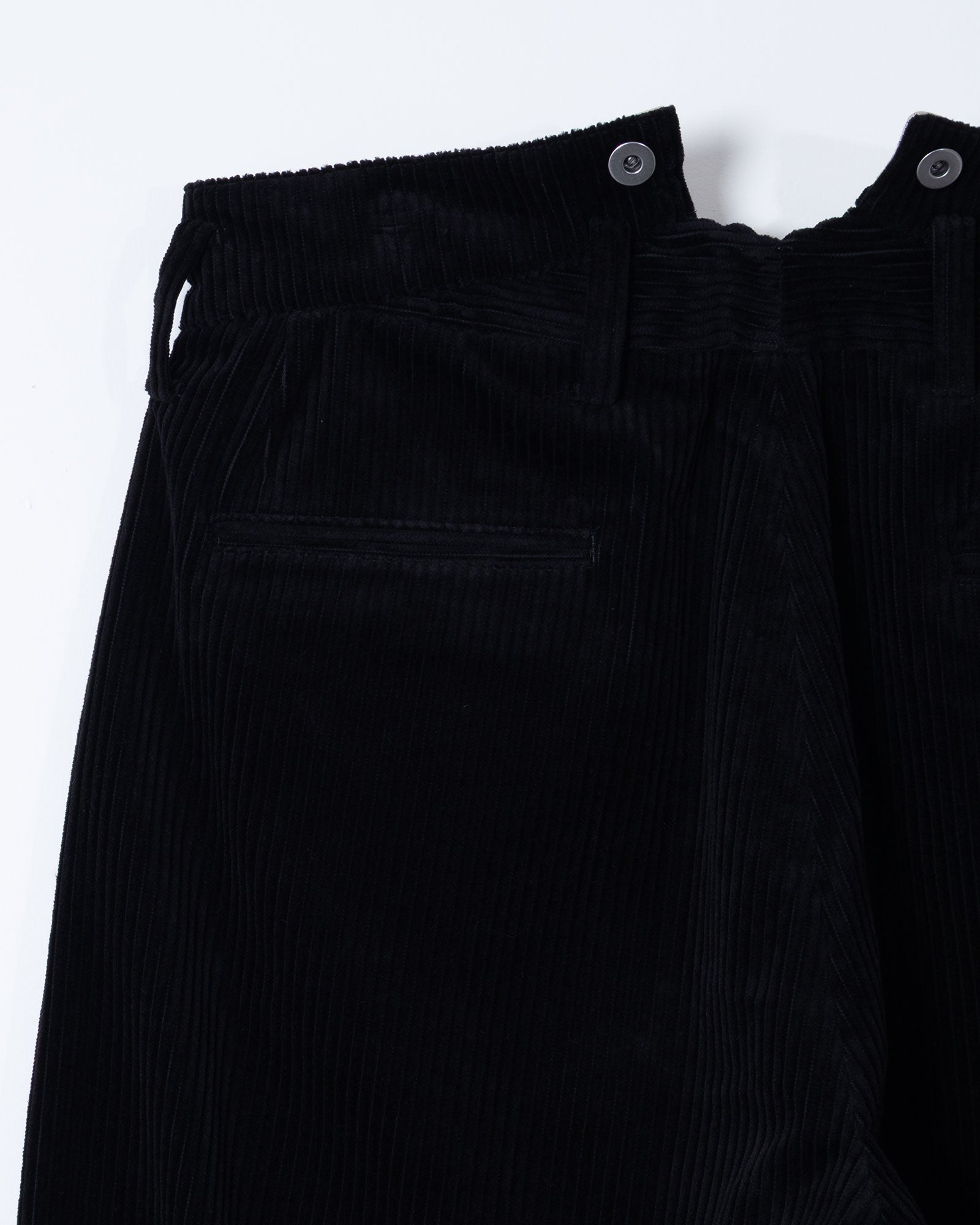 INTÉRIM DEADSTOCK WIDE CORDUROY BOURGERON 着用正面 コーデュロイトラウザー