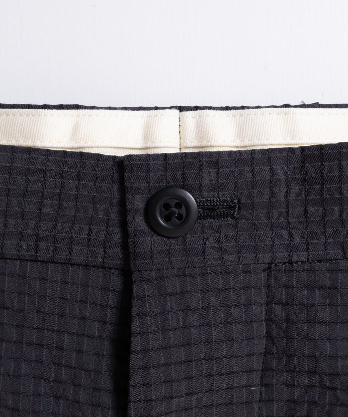 【NEAT】DOT'S SEERSUCKER CARGO SHORTS - CHARCOAL / ニート ドッツ シアサッカー カーゴ ショーツ 2026ss 2026春夏 ‐ 正規取扱店 ARZACH KAMAKURA オンラインショップ 通販
