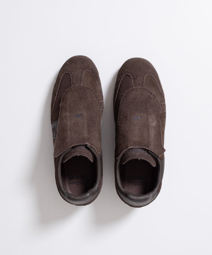 【ENGINEERED GARMENTS】EG × KARHU MESTARI SLIP ON - CHOCOLATE / エンジニアドガーメンツ × カルフ メスタリ スリップオン 2026ss 2026春夏 正規取扱店 神奈川 鎌倉 オンラインショップ 通販 ‐ ARZACH KAMAKURA