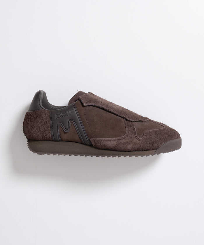 【ENGINEERED GARMENTS】EG × KARHU MESTARI SLIP ON - CHOCOLATE / エンジニアドガーメンツ × カルフ メスタリ スリップオン 2026ss 2026春夏 正規取扱店 神奈川 鎌倉 オンラインショップ 通販 ‐ ARZACH KAMAKURA