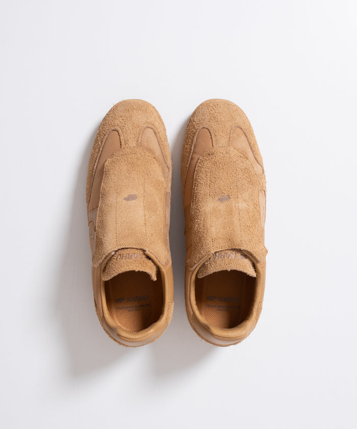 【ENGINEERED GARMENTS】EG × KARHU MESTARI SLIP ON - TOBACCO / エンジニアドガーメンツ × カルフ メスタリ スリップオン 2026ss 2026春夏 正規取扱店 神奈川 鎌倉 オンラインショップ 通販 ‐ ARZACH KAMAKURA