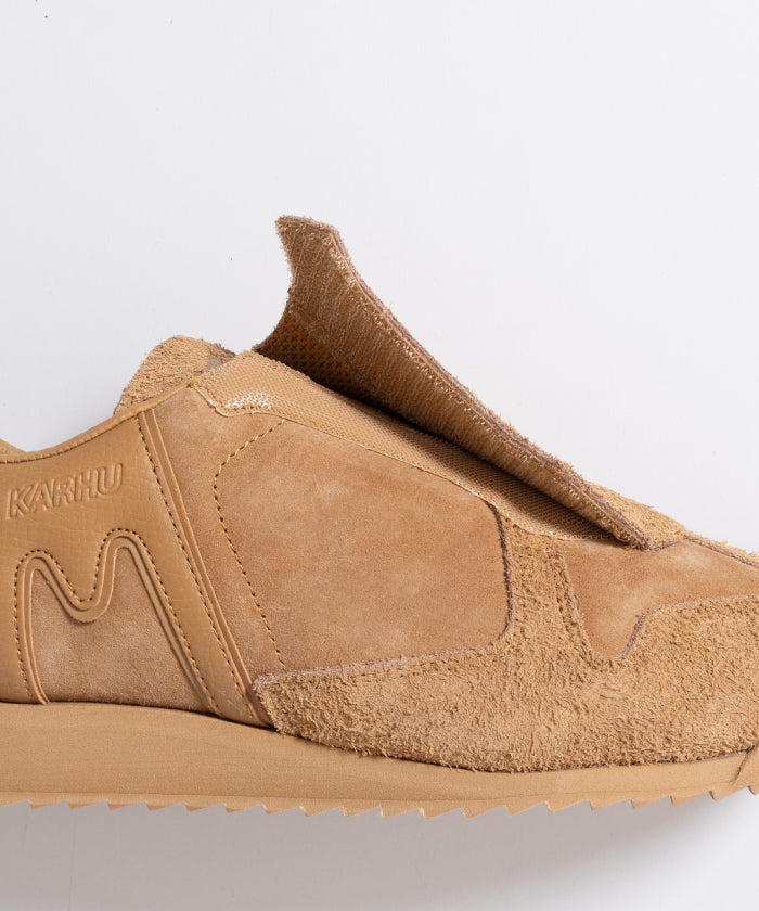 【ENGINEERED GARMENTS】EG × KARHU MESTARI SLIP ON - TOBACCO / エンジニアドガーメンツ × カルフ メスタリ スリップオン 2026ss 2026春夏 正規取扱店 神奈川 鎌倉 オンラインショップ 通販 ‐ ARZACH KAMAKURA