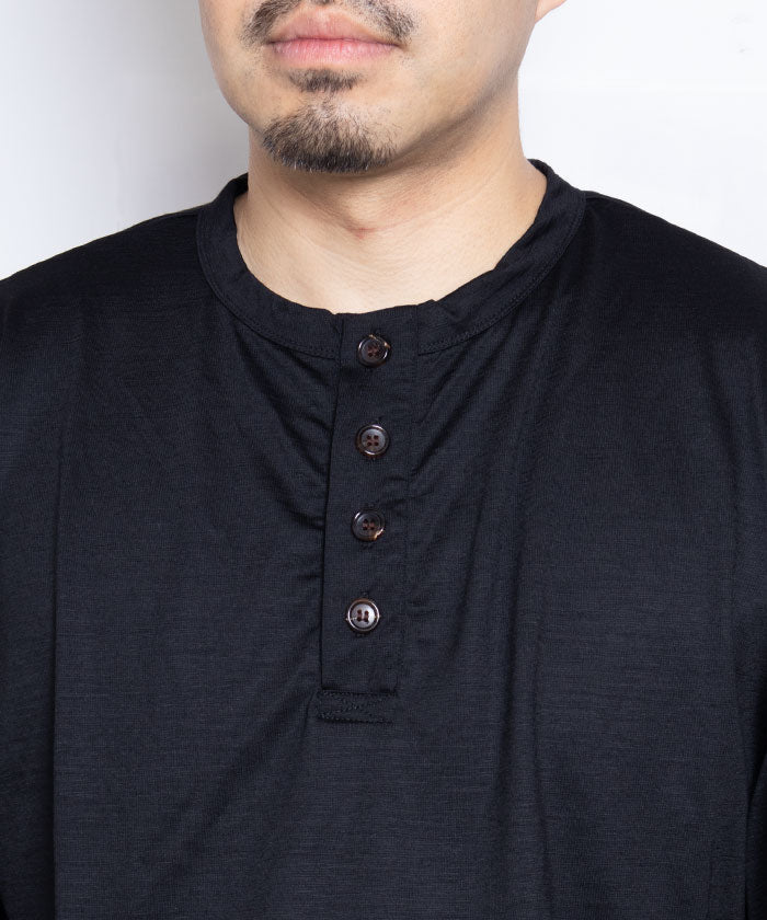 【INTÉRIM】EXTRA FINE MERINO WOOL JERSEY HENRY - BLACK / インテリム エクストラファイン メリノウール ジャージー ヘンリーネック 長袖カットソー 日本製 ロンT 正規取扱店 神奈川 鎌倉