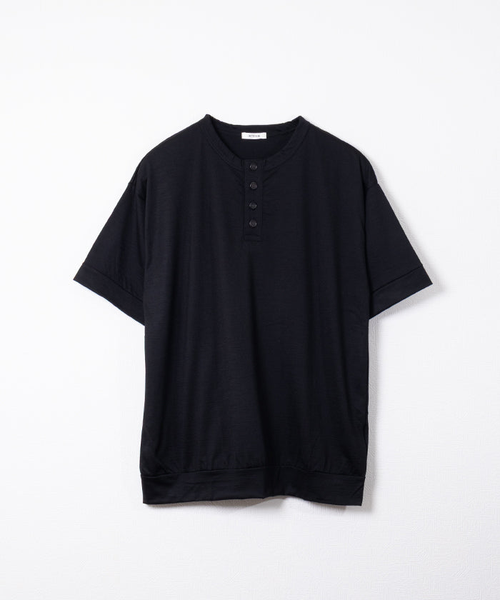 【INTÉRIM】EXTRA FINE MERINO WOOL JERSEY HENRY OVER S/S TEE - BLACK / インテリム エクストラ ファイン メリノウール ジャージー ヘンリー オーバー 半袖 Tシャツ 2026ss 2026春夏 正規取扱店 神奈川 鎌倉 アルザック鎌倉 オンラインショップ 通販
