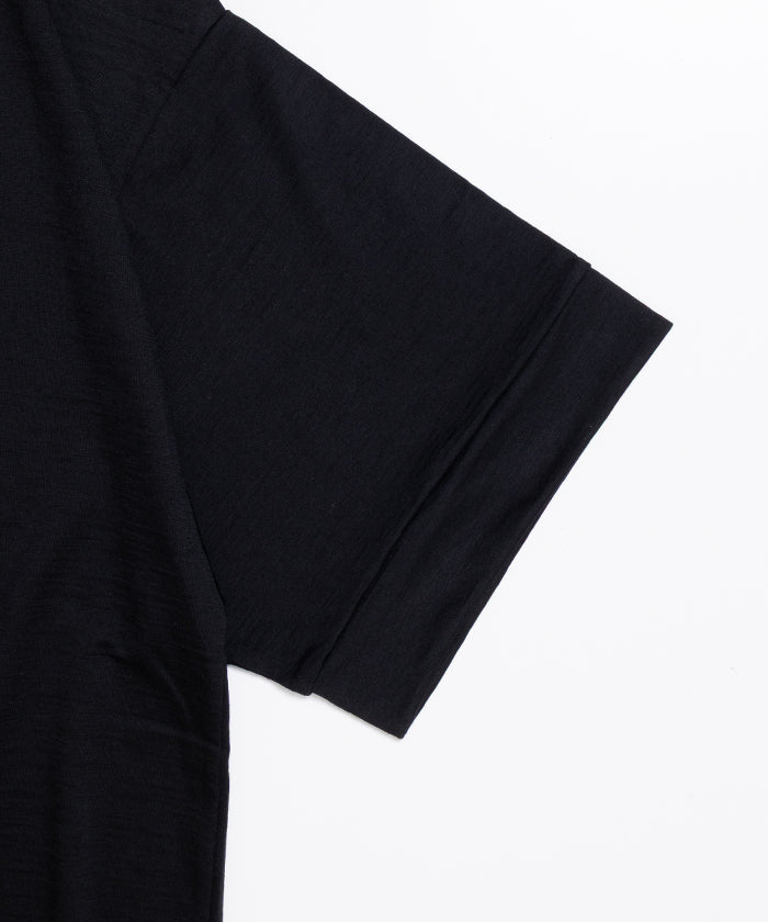 【INTÉRIM】EXTRA FINE MERINO WOOL JERSEY HENRY OVER S/S TEE - BLACK / インテリム エクストラ ファイン メリノウール ジャージー ヘンリー オーバー 半袖 Tシャツ 2026ss 2026春夏 正規取扱店 神奈川 鎌倉 アルザック鎌倉 オンラインショップ 通販