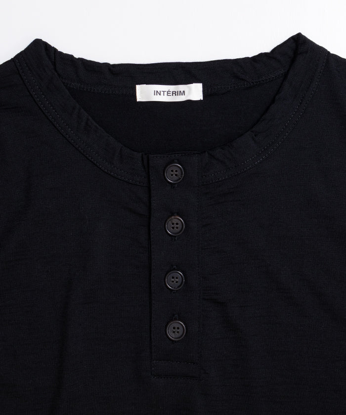 【INTÉRIM】EXTRA FINE MERINO WOOL JERSEY HENRY OVER S/S TEE - BLACK / インテリム エクストラ ファイン メリノウール ジャージー ヘンリー オーバー 半袖 Tシャツ 2026ss 2026春夏 正規取扱店 神奈川 鎌倉 アルザック鎌倉 オンラインショップ 通販