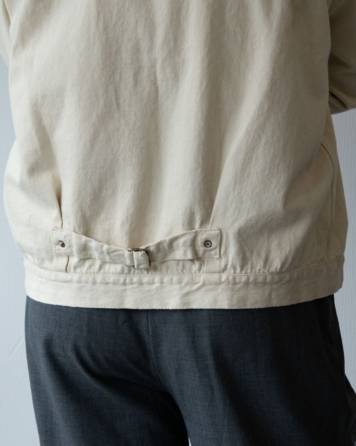 AUBERGE GARY NATURAL VINTAGE FINISH 1stモデルタイプ デニムジャケット 着用画像 背面 シンチバックアップ