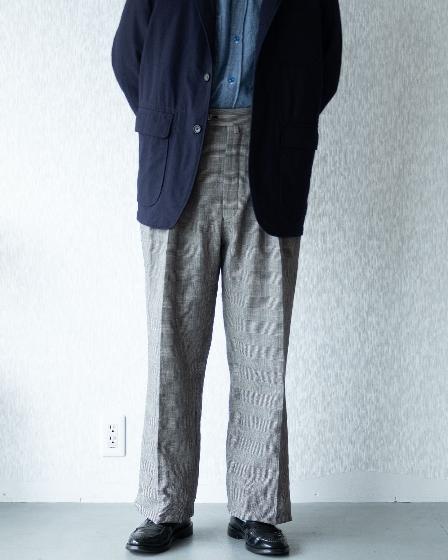 NEAT 2026AW GLEN CHECK WIDE BLACK×WHITE ワイドスラックス 着用画像 全身正面
