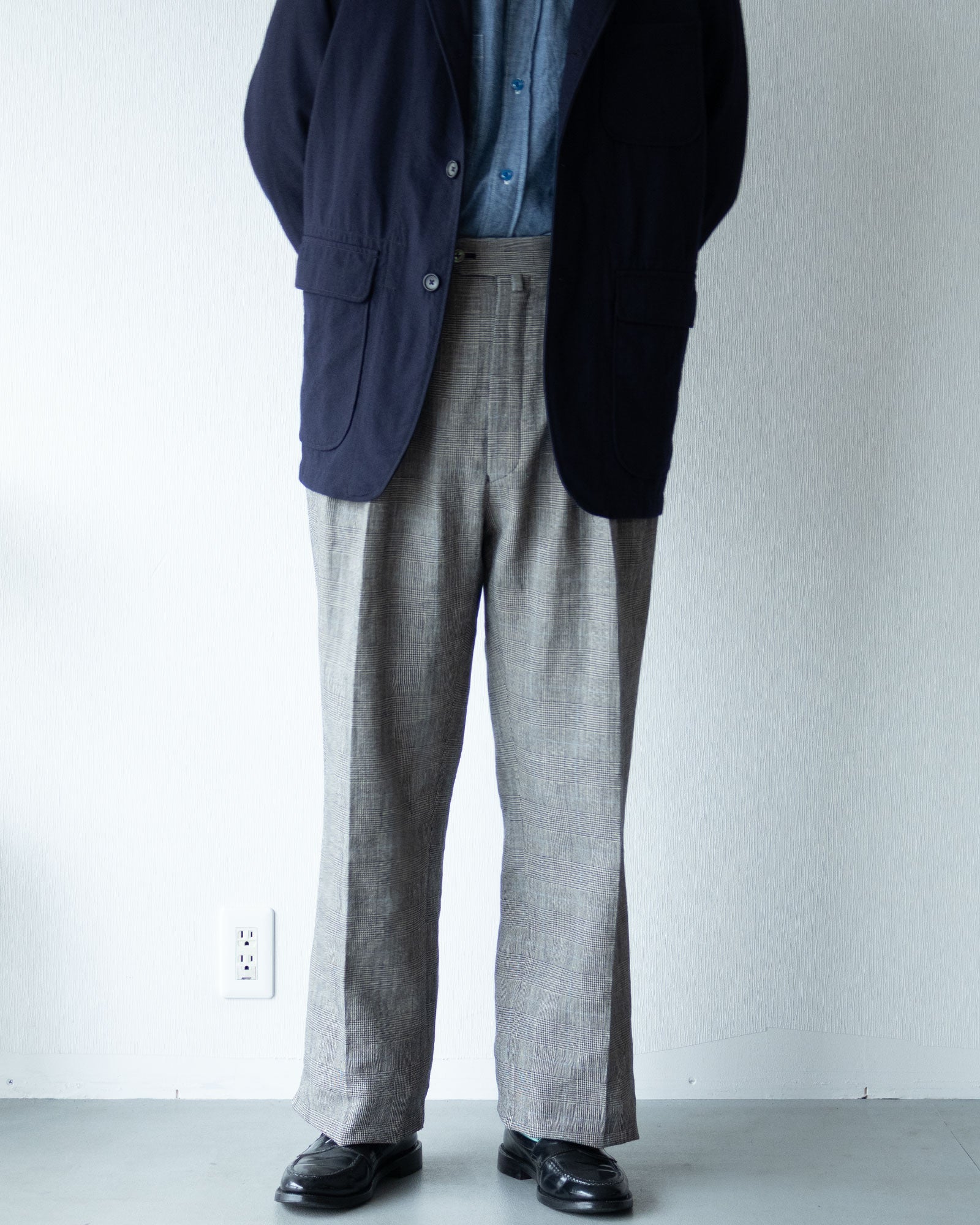 NEAT 2026AW GLEN CHECK WIDE BLACK×WHITE ワイドスラックス 着用画像 全身正面