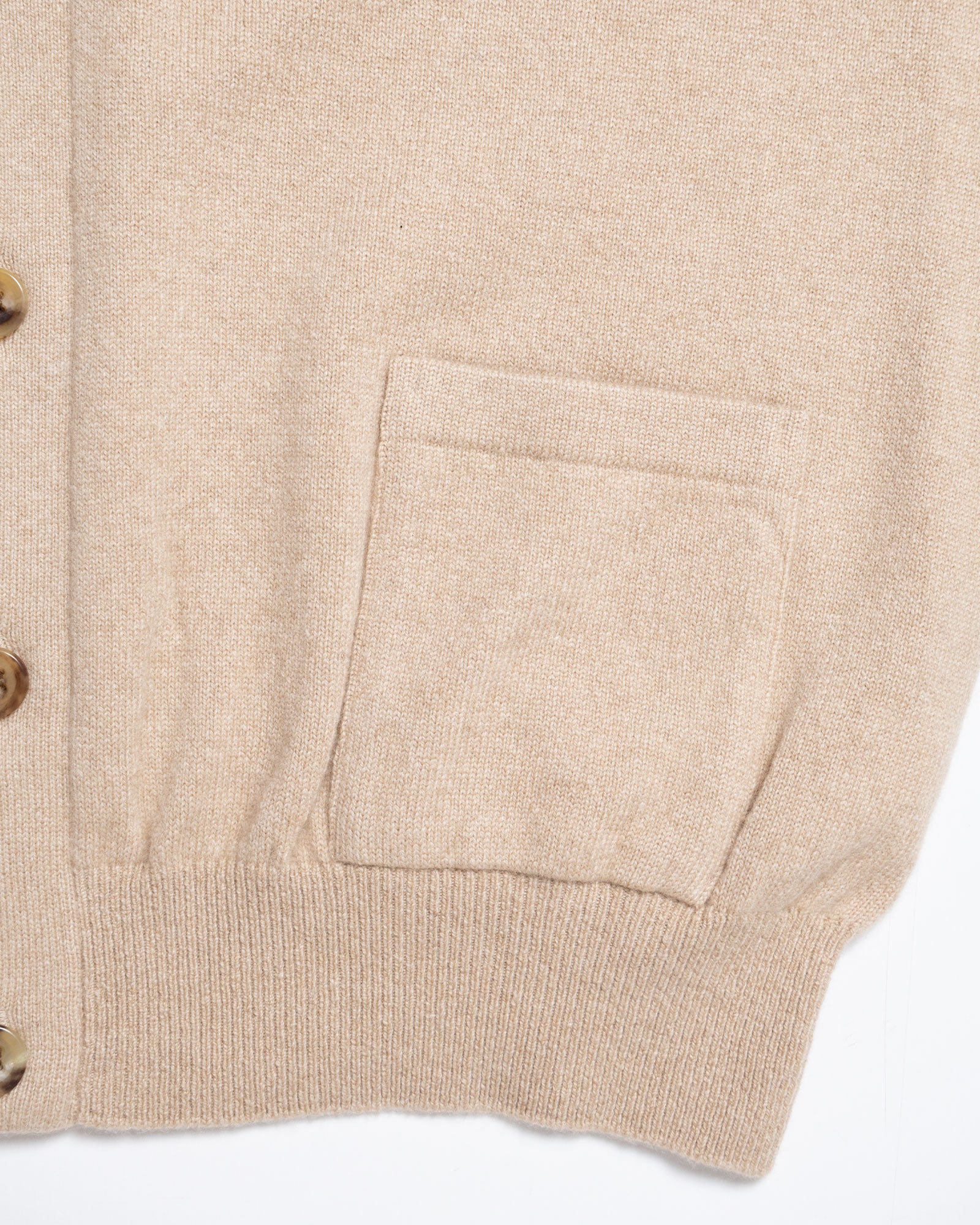 HERILL GOLDENCASH CARDIGAN NATURAL フロントポケット拡大