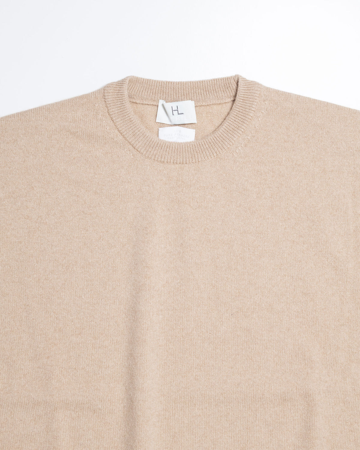 HERILL GOLDENCASH PULLOVER NATURAL カシミヤ クルーネックニット 平置きイメージ