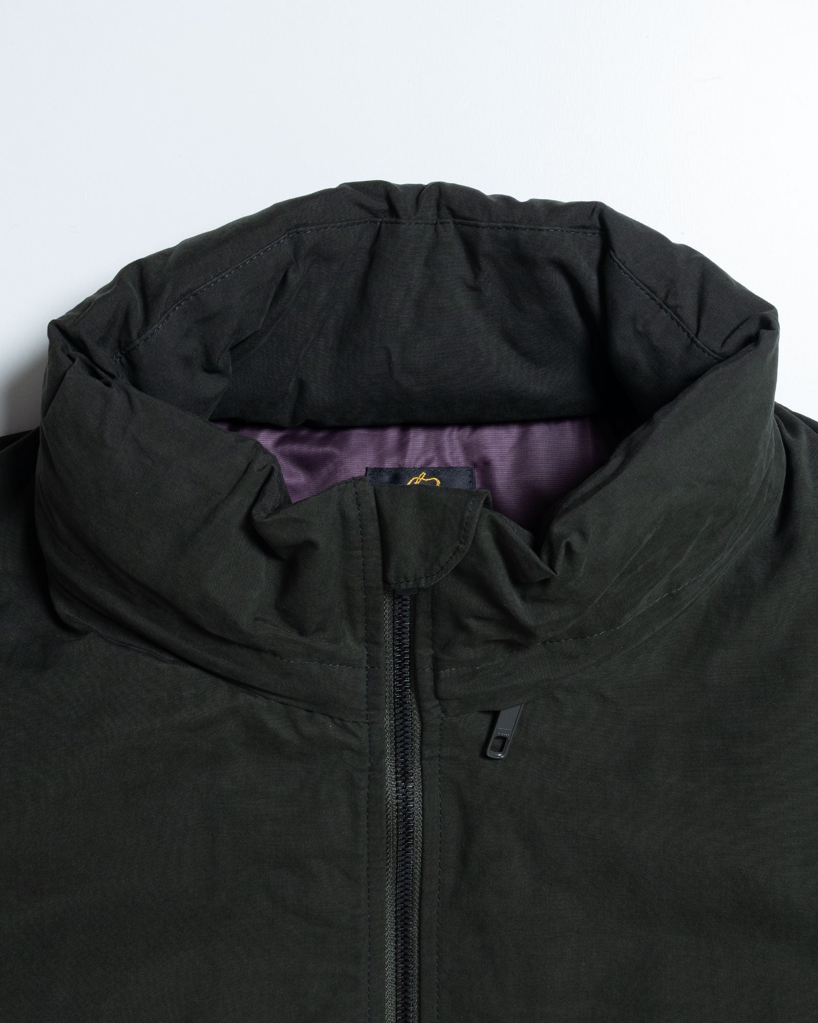 NEEDLES HOODED DOWN SUR COAT GREEN 斜めポケット ディテール