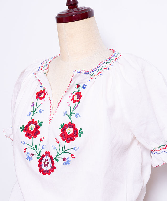 VINTAGE HUNGARIAN EMBROIDERED SHORT SLEEVE BLOUSE - 2 - A'r139 Kamakura