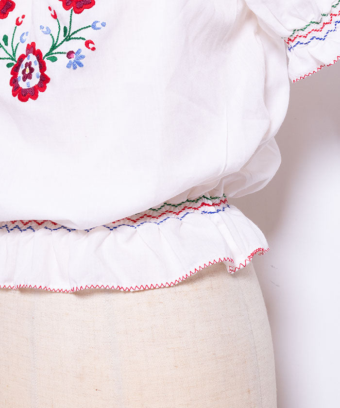 VINTAGE HUNGARIAN EMBROIDERED SHORT SLEEVE BLOUSE - 2 - A'r139 Kamakura