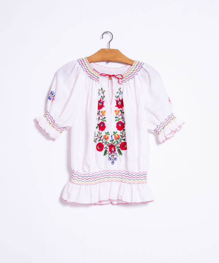 VINTAGE HUNGARIAN EMBROIDERED SHORT SLEEVE BLOUSE - 1 - A'r139 Kamakura