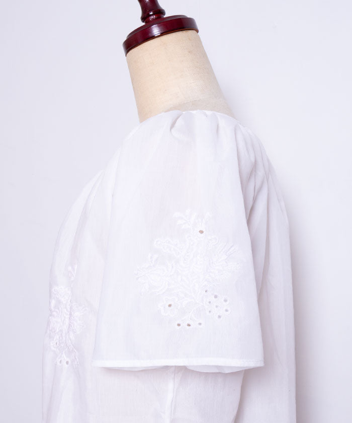 VINTAGE HUNGARIAN EMBROIDERED SHORT SLEEVE BLOUSE - 3