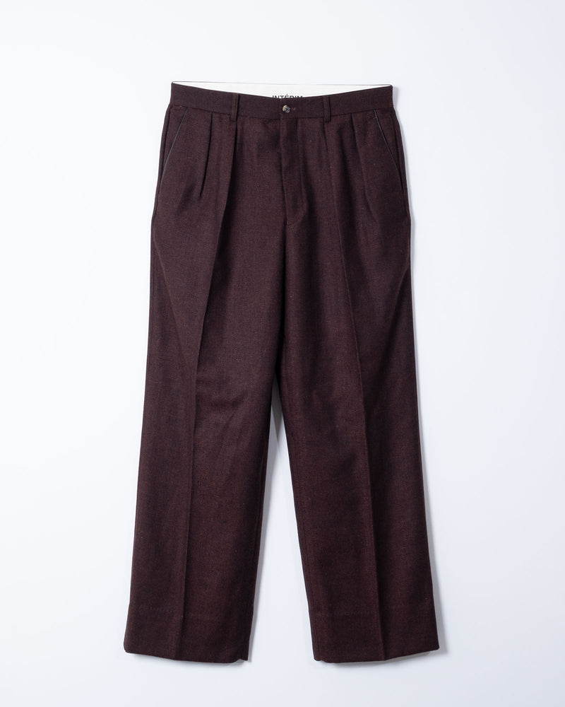 INDIA WOOL CLASSIC HERRINGBONE WITH LEATHER PIPING 2-TUCK STRAIGHT SLACKS - BROWN