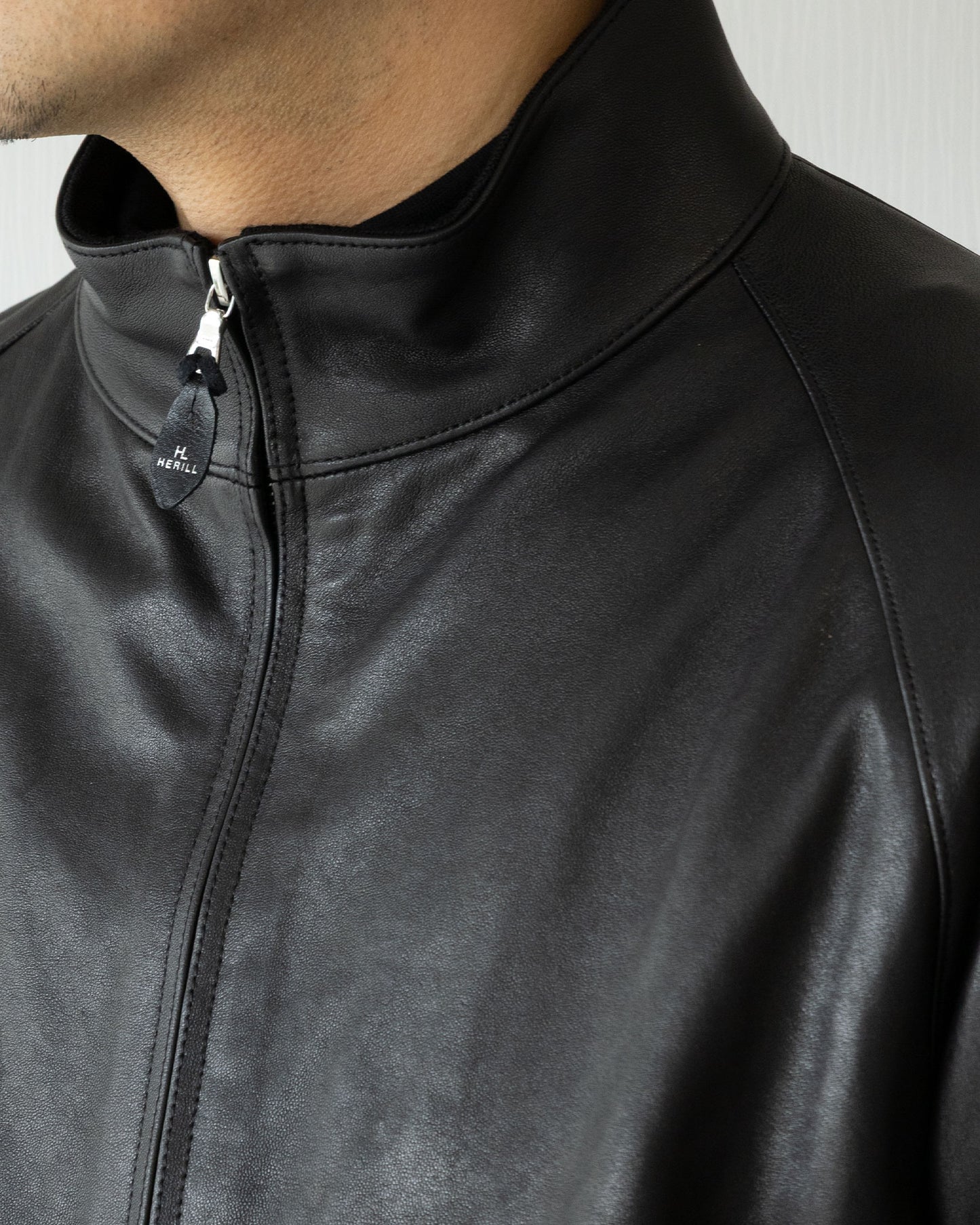 【HERILL】LAMBLEATHER WEEKEND JACKET - BLACK | ヘリル ラムレザー ウィークエンド ジャケット ブラック 2026fw 2026秋冬 正規取扱店 神奈川 鎌倉 ARZACH KAMAKURA オンラインショップ 通販