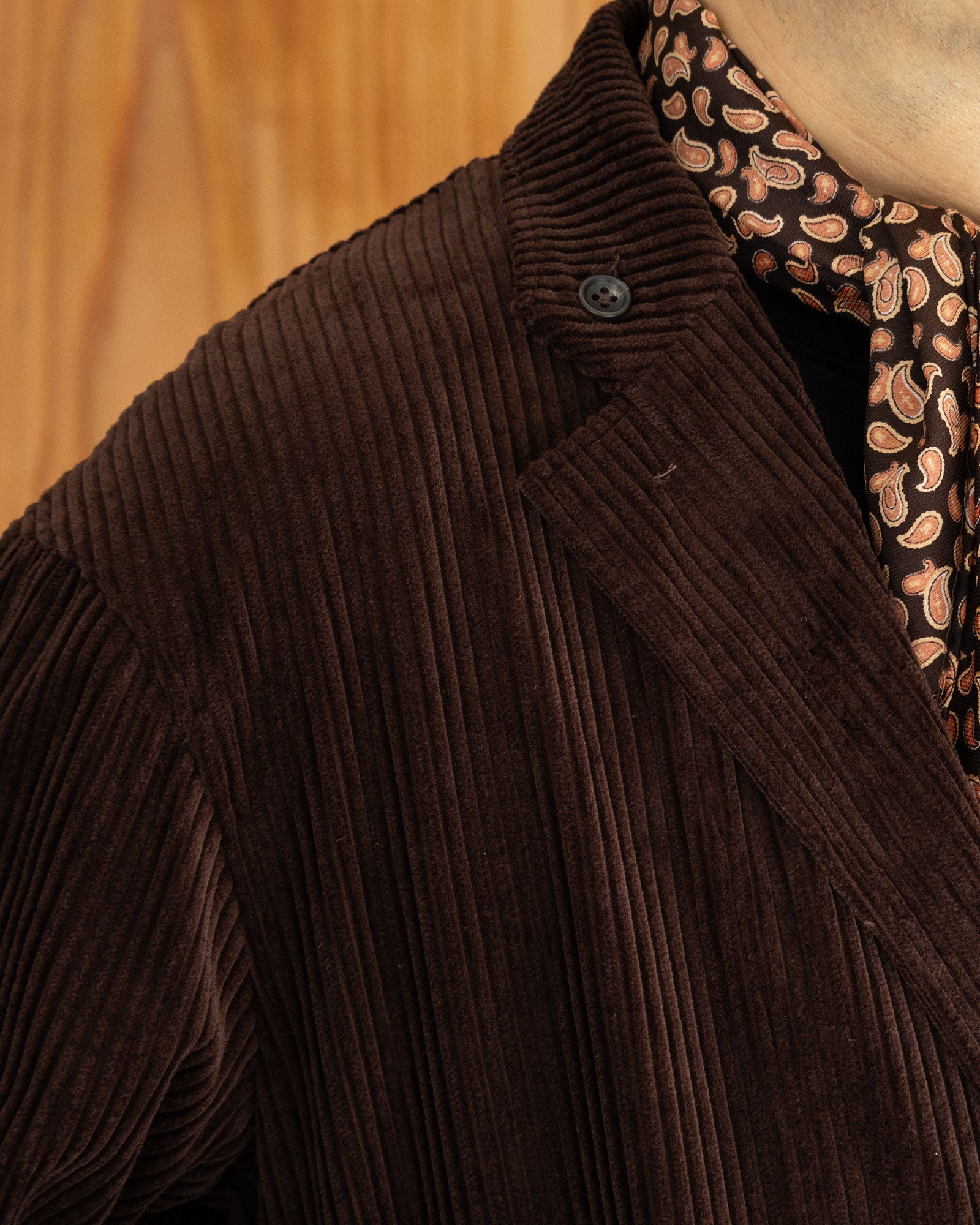 ENGINEERED GARMENTS LOITER JACKET DK.BROWN 着用バック
