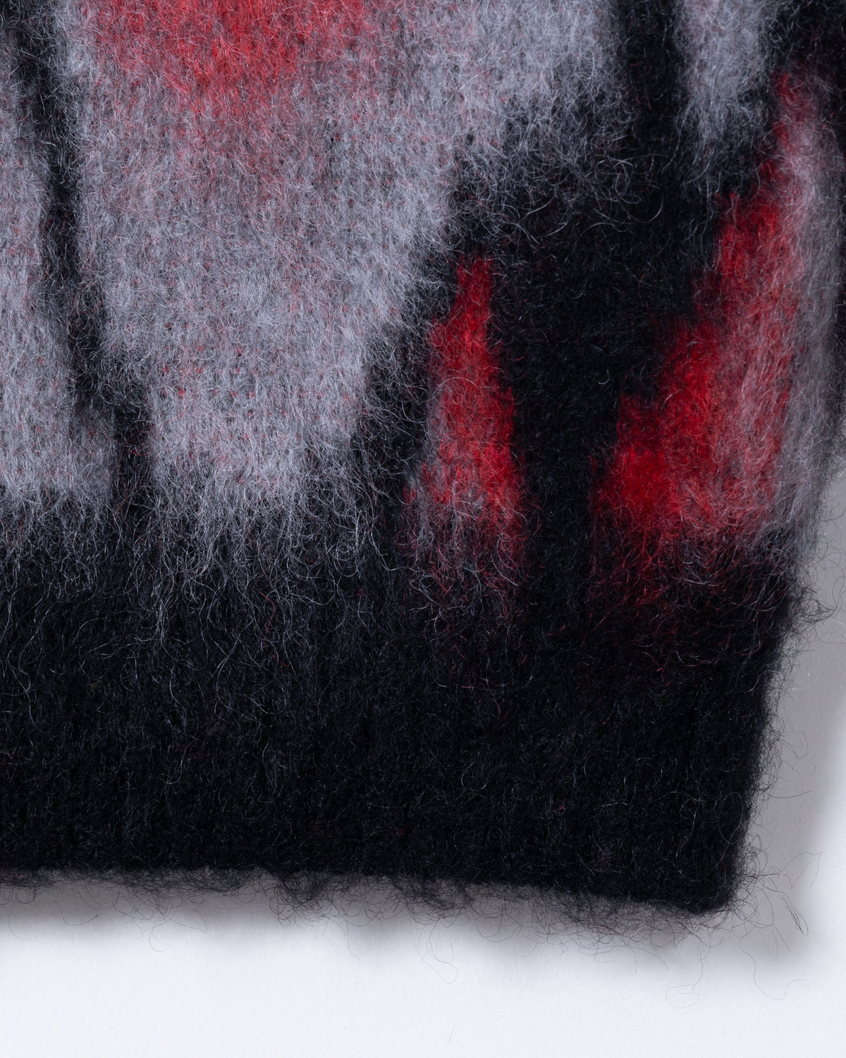MOHAIR CARDIGAN ABSTRACT - BLACK / RED