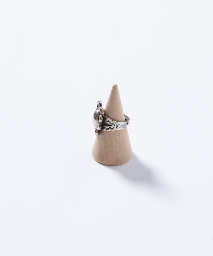 VINTAGE NAVAJO SILVER FLOWER ADJUSTABLE RING