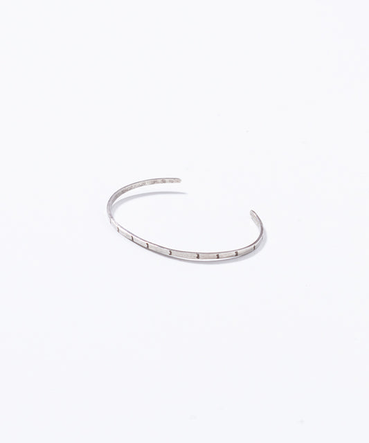 VINTAGE NAVAJO SILVER NARROW CUFF BRACELET - 1