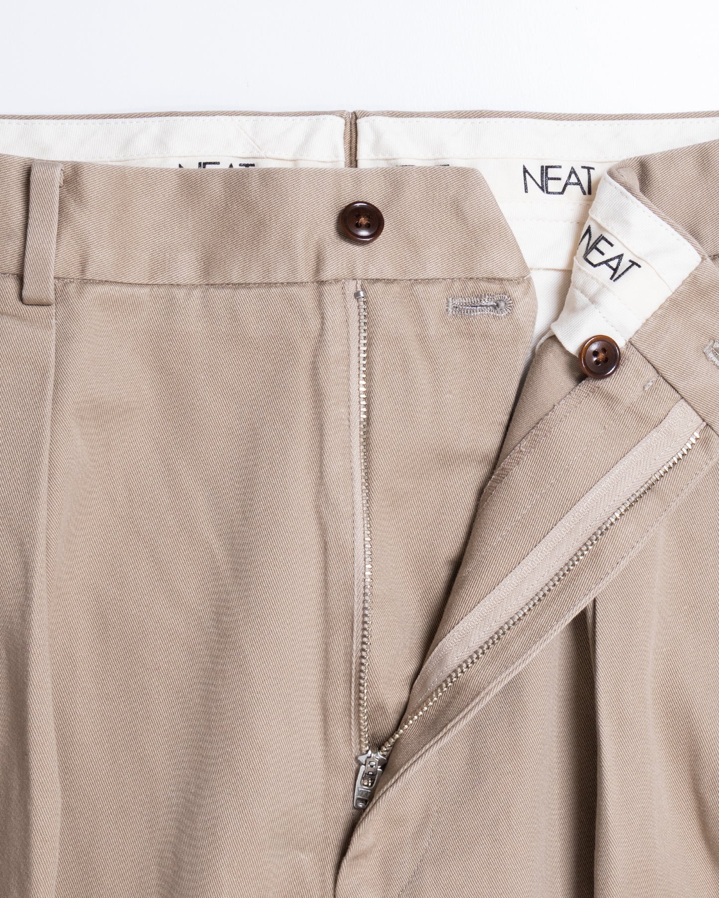 【NEAT】NEAT CHINO - BEIGE / ニート ニートチノ ベージュ 2026aw 2026秋冬 正規取扱店 神奈川 鎌倉 アルザック鎌倉 オンラインショップ 通販