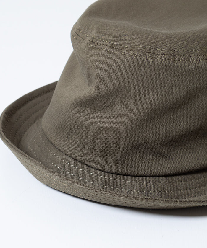 【ENGINEERED GARMENTS】PORKPIE HAT COTTON SANDED CLOTH - OLIVE / エンジニアドガーメンツ ポークパイ ハット コットン サンデッド クロス 2026ss 2026春夏 正規取扱店 神奈川 鎌倉 ARZACH KAMAKURA オンラインショップ 通販