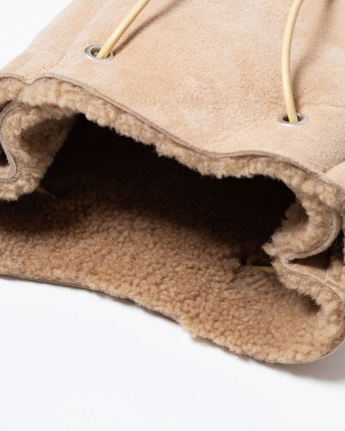 PREMITIVE DRAWSTRING BAG MOUTON - NATURAL