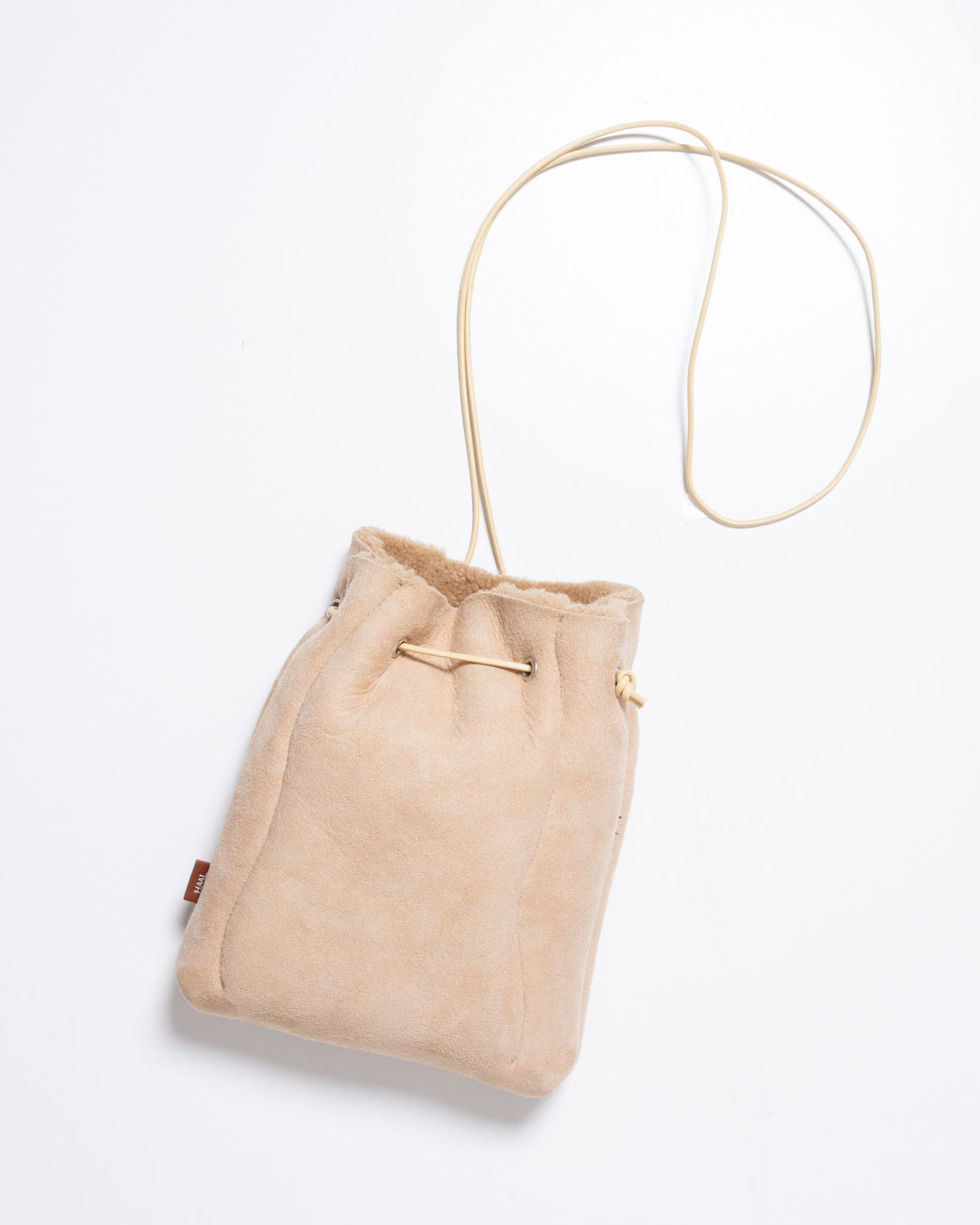 PREMITIVE DRAWSTRING BAG MOUTON - NATURAL