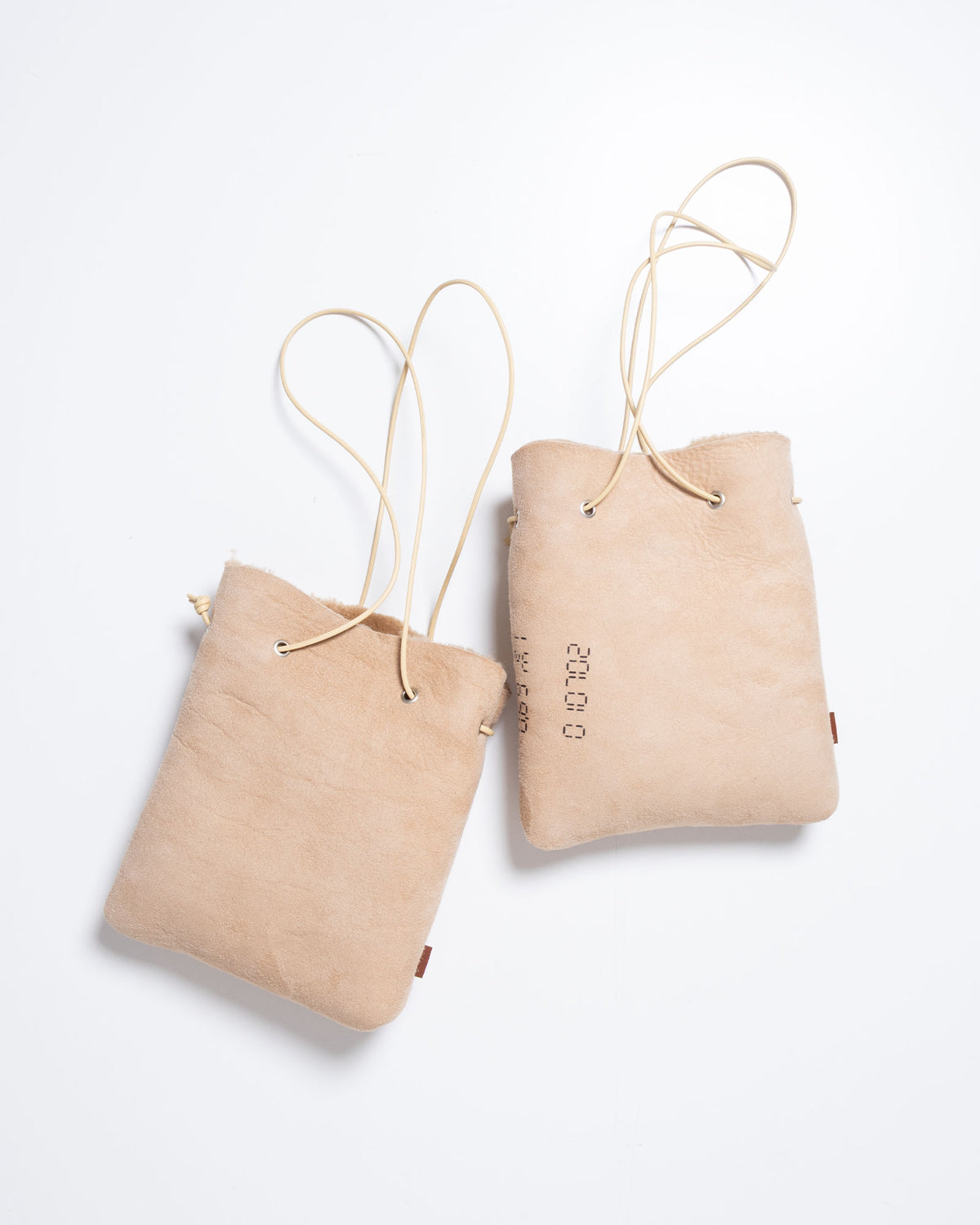 PREMITIVE DRAWSTRING BAG MOUTON - NATURAL