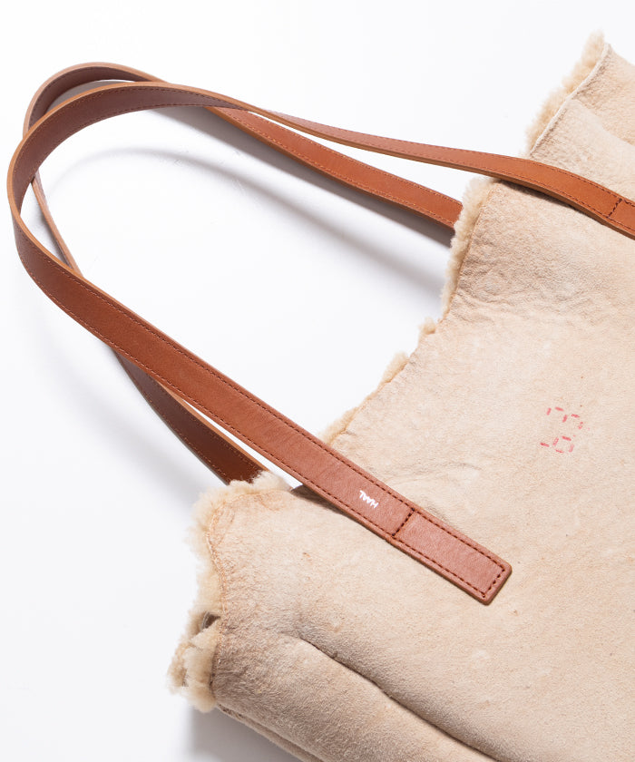【HAAL】PRIMITIVE TOTE BAG MOUTON - NATURAL / ハール プリミティブ トートバッグ ムートン ナチュラル 2025AW 2025秋冬 正規取扱店 神奈川 鎌倉 オンラインショップ 通販