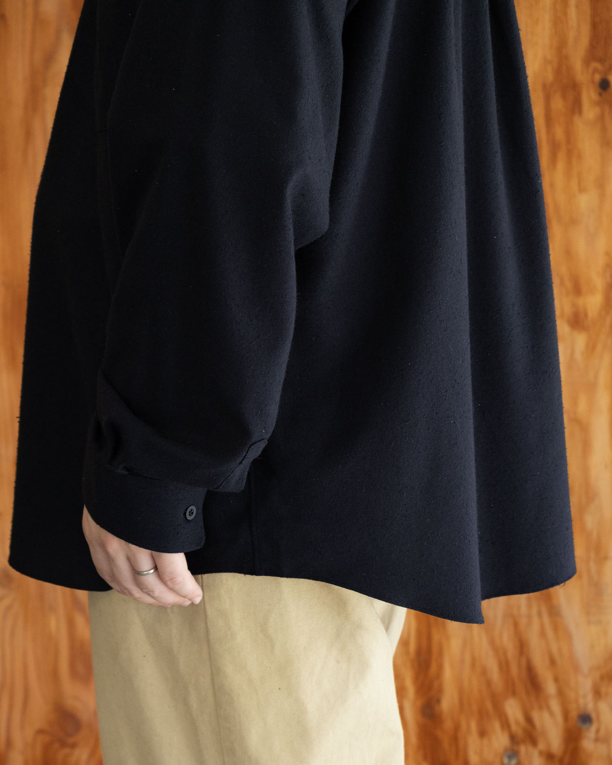  INTÉRIM-SILK NOIL HYPER BIG L/S REGULAR SHIRTS - BLACK - ARZACH KAMAKURA 